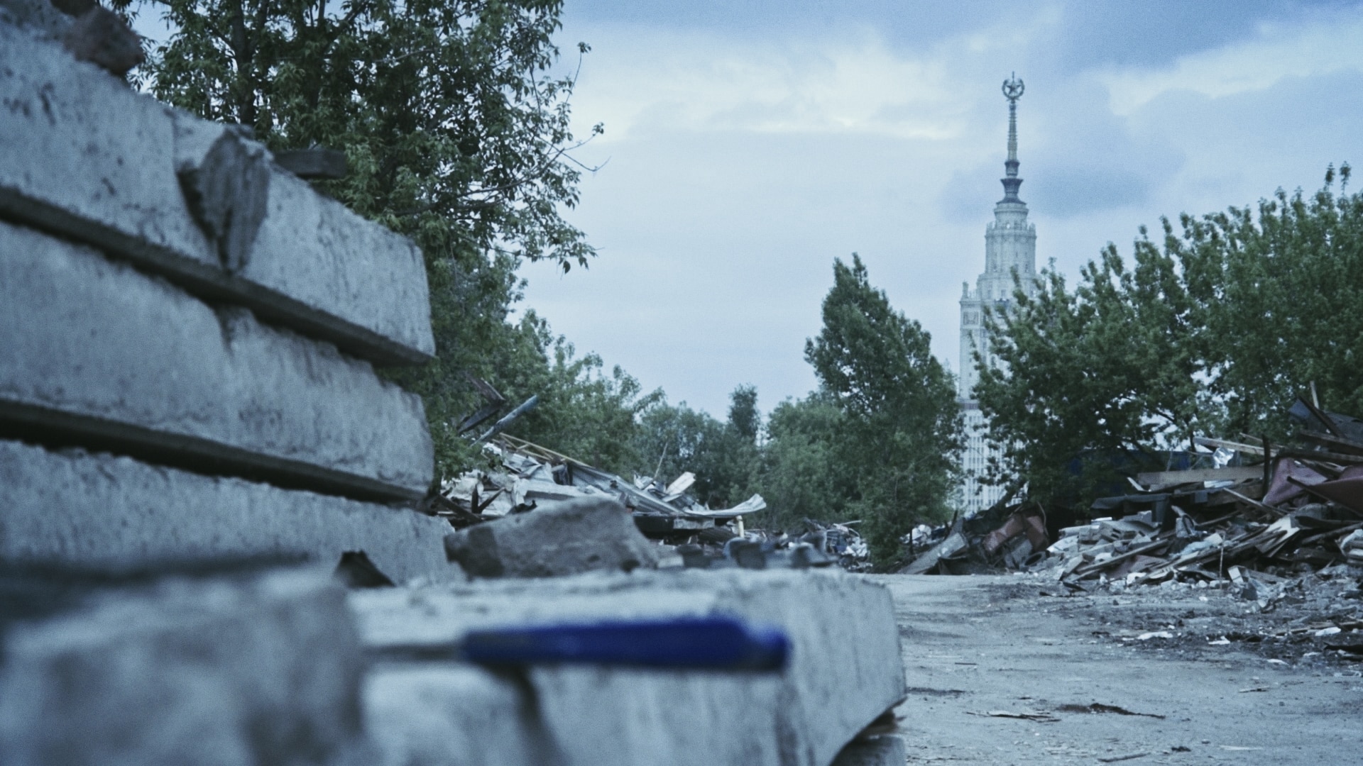 NOUVELLE SÉLECTION EN FESTIVAL POUR L’APOCALYPSE A DÉJÀ EU LIEU, DE STANY CAMBOT